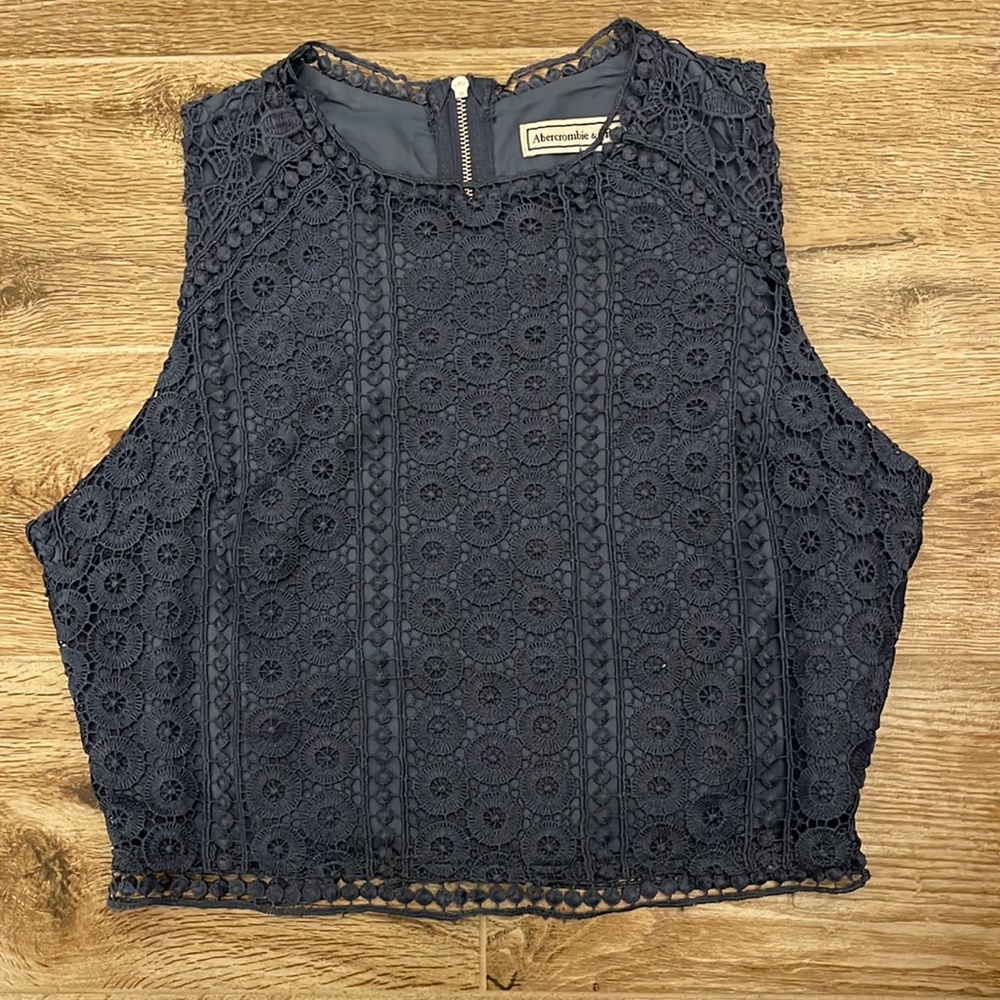 Abercrombie & Fitch Crop Top